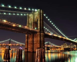 WALKING ON THE BROOKLYN BRIDGE